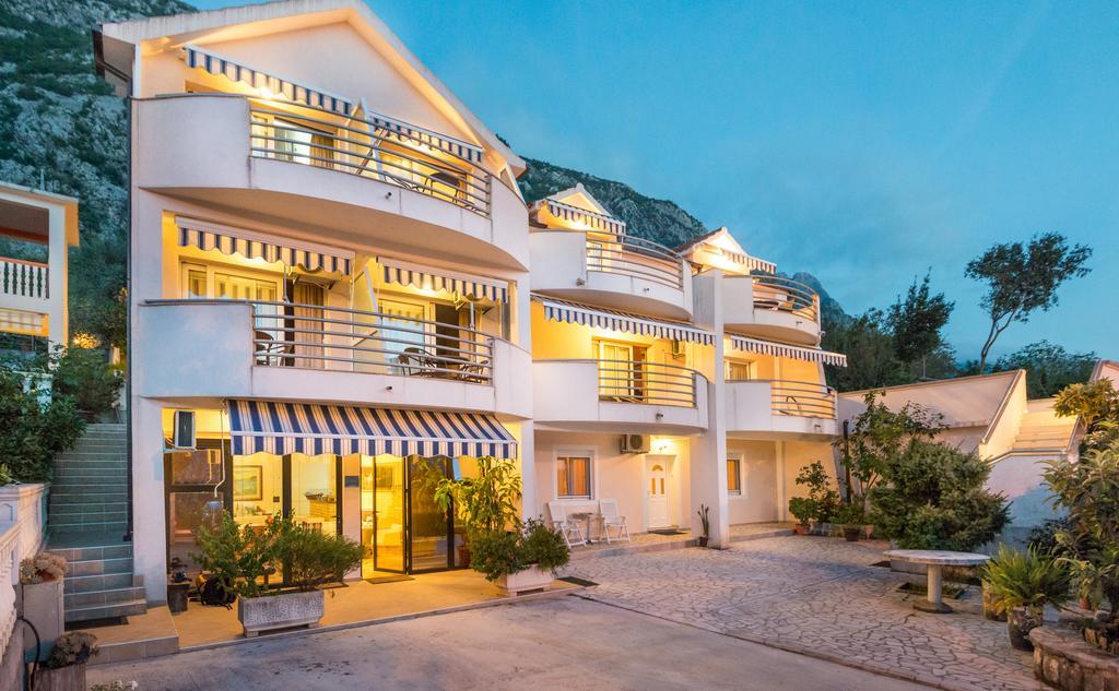Apartments Ivardic Kotor Exteriér fotografie
