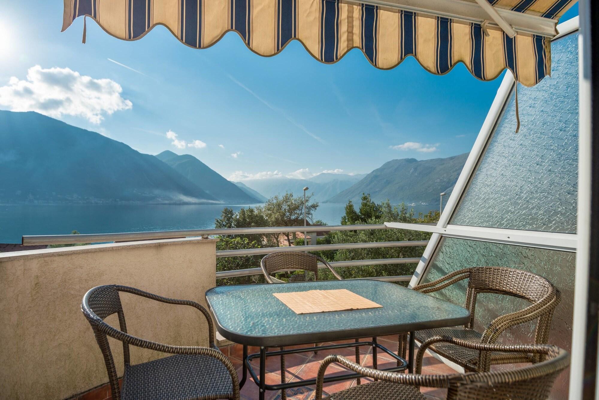 Apartments Ivardic Kotor Exteriér fotografie