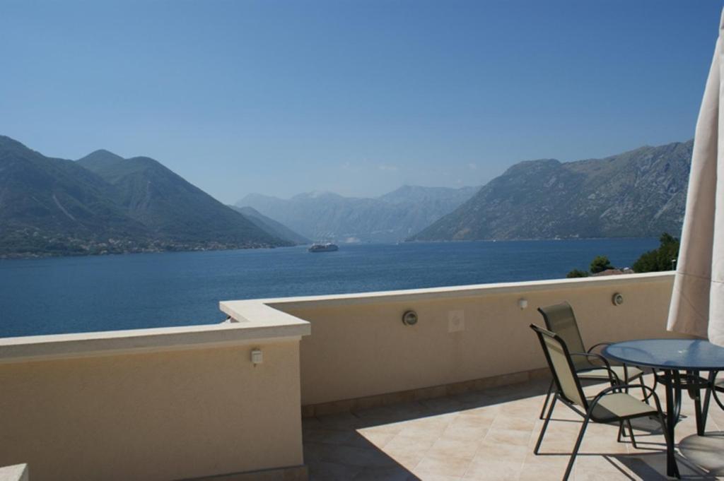 Apartments Ivardic Kotor Exteriér fotografie